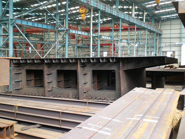 噴砂前的鋼箱梁分段